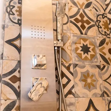 Pollicino House *